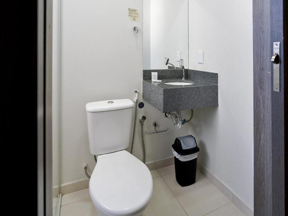 Hotel Valerim Itajai / Navegantes מראה חיצוני תמונה