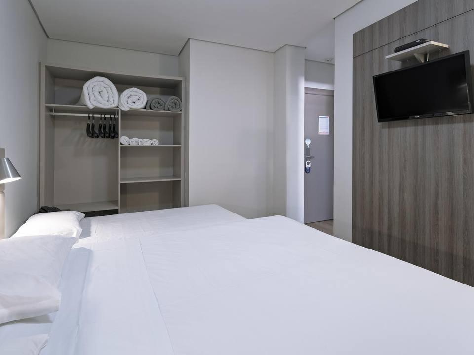 Hotel Valerim Itajai / Navegantes מראה חיצוני תמונה