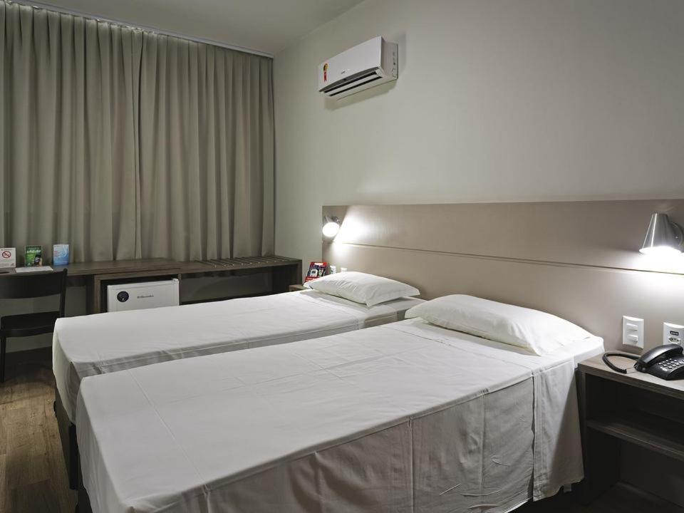 Hotel Valerim Itajai / Navegantes מראה חיצוני תמונה