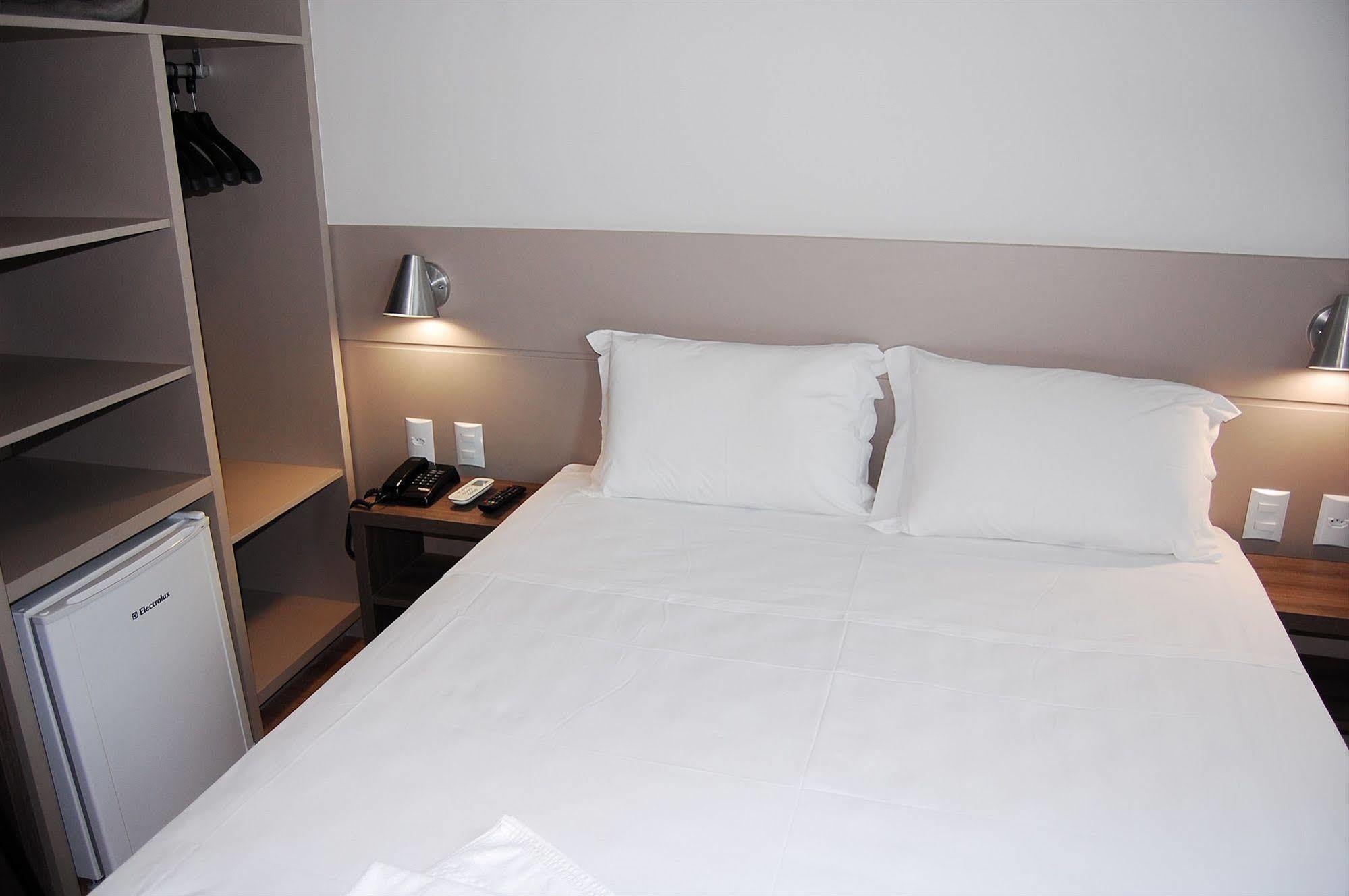 Hotel Valerim Itajai / Navegantes מראה חיצוני תמונה