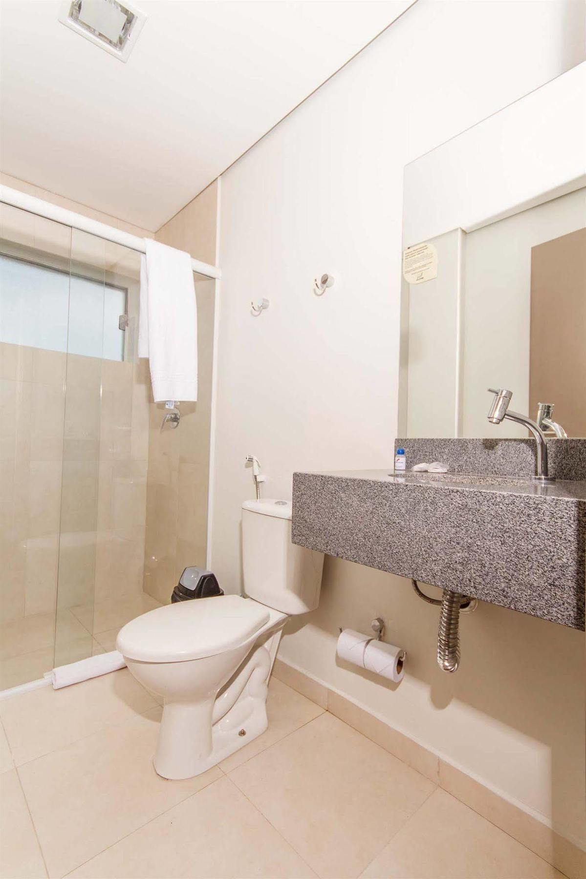 Hotel Valerim Itajai / Navegantes מראה חיצוני תמונה