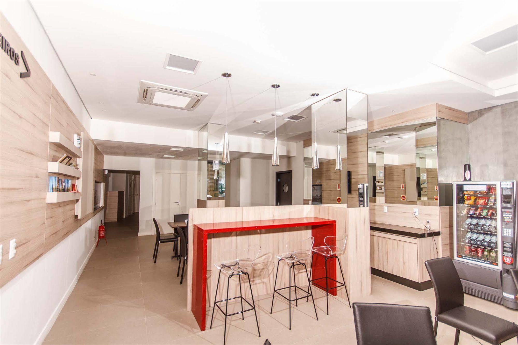 Hotel Valerim Itajai / Navegantes מראה חיצוני תמונה