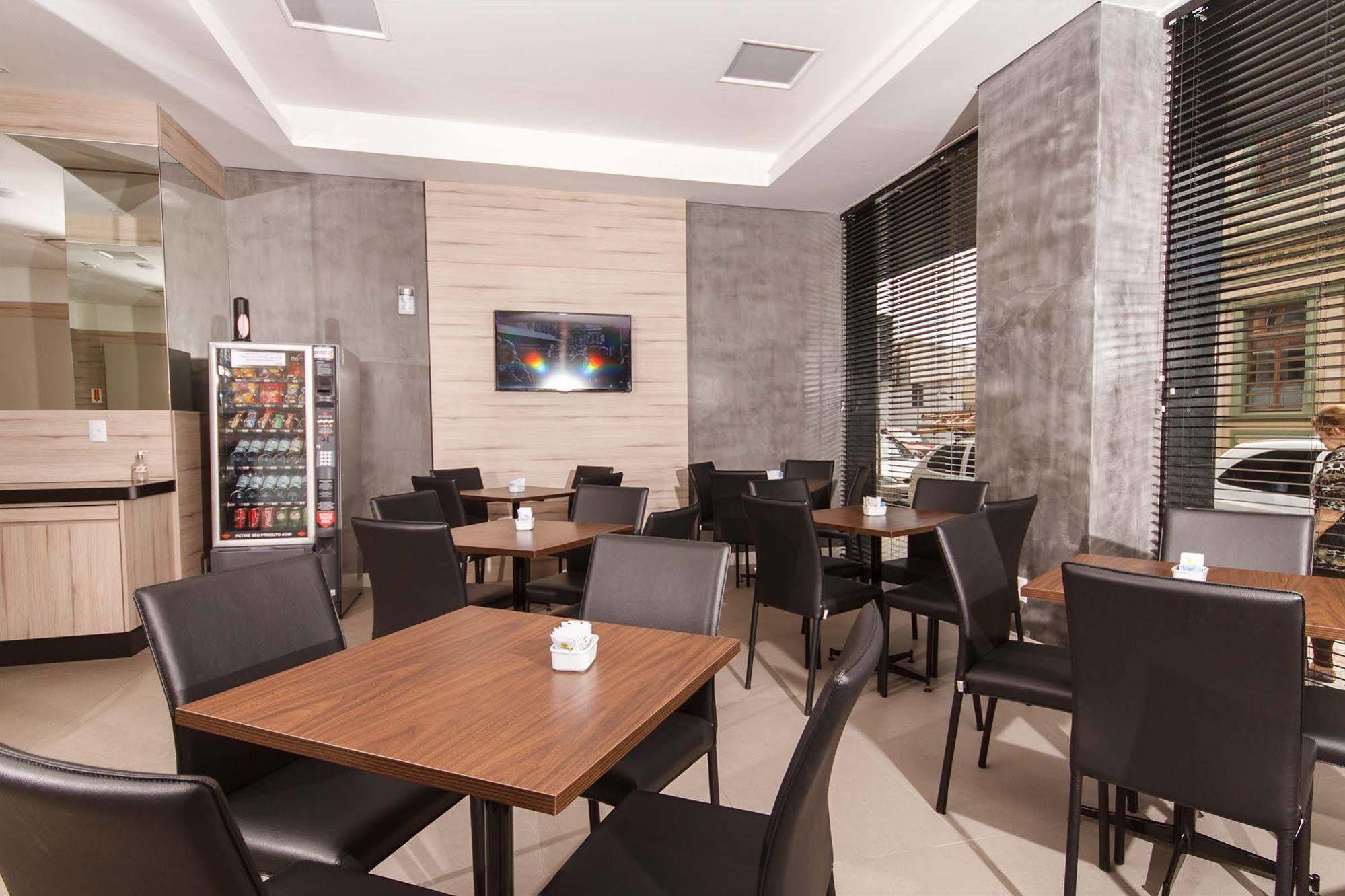 Hotel Valerim Itajai / Navegantes מראה חיצוני תמונה